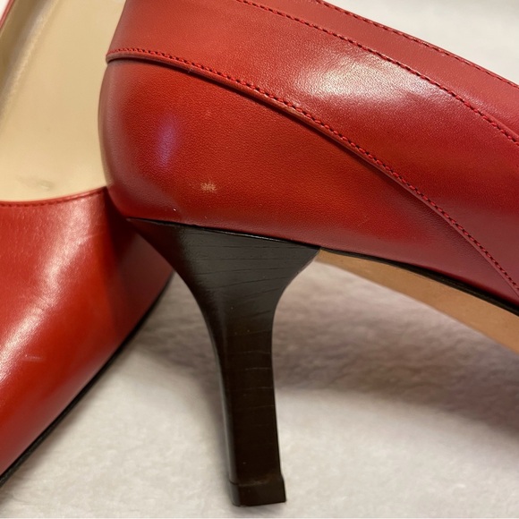 Talbots Women's Sz 6.5M Vero Cuoio Heel Buckle on Side GUC Elegant Leather Pump - Picture 9 of 11